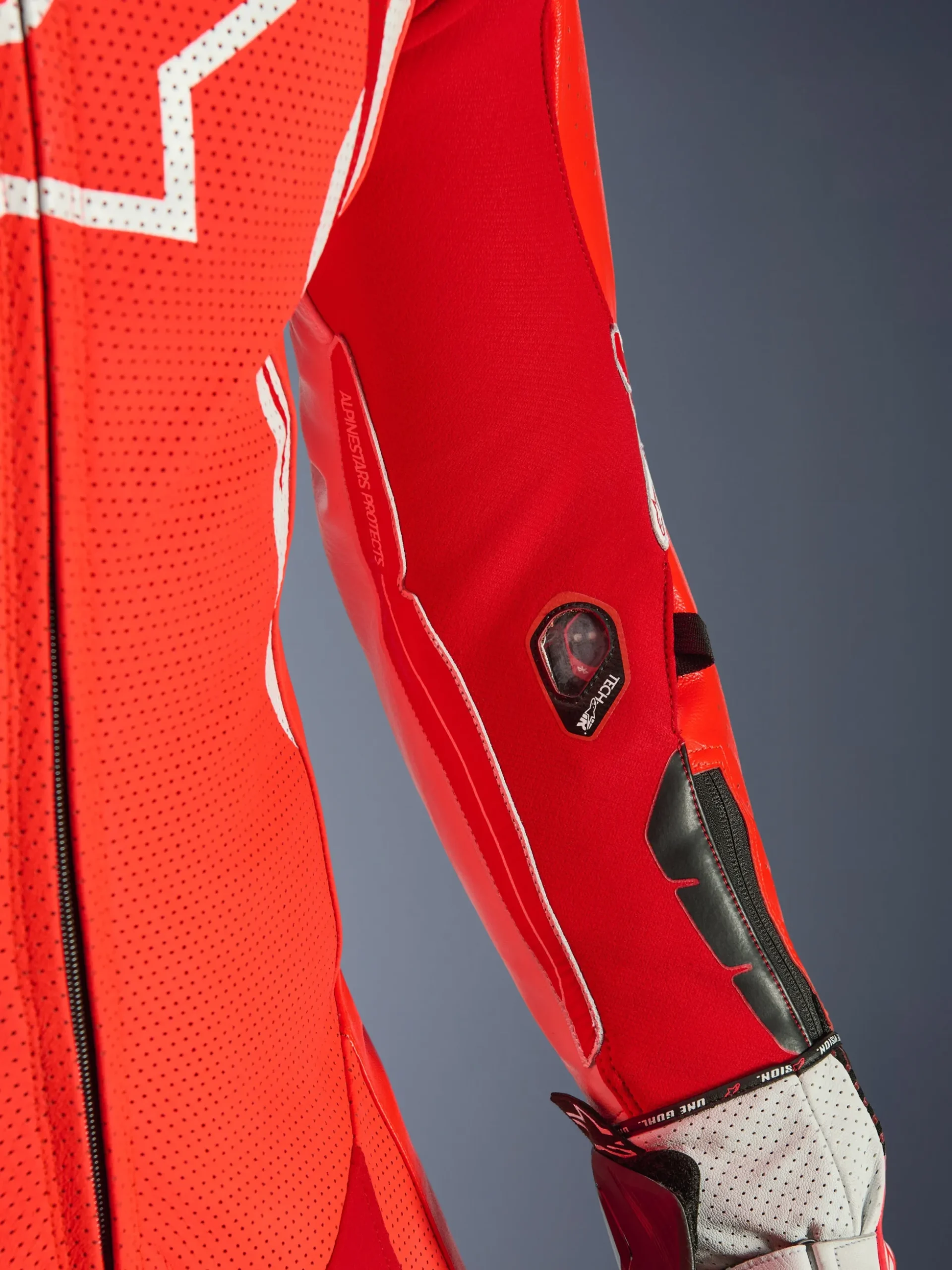 Combinaison En Cuir GP Tech V5 1 Pièce