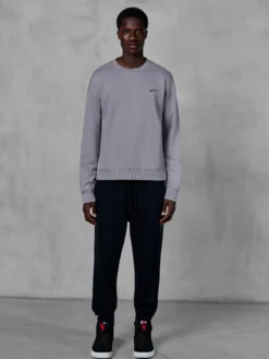 Sweat-Shirt Essentials Ageless