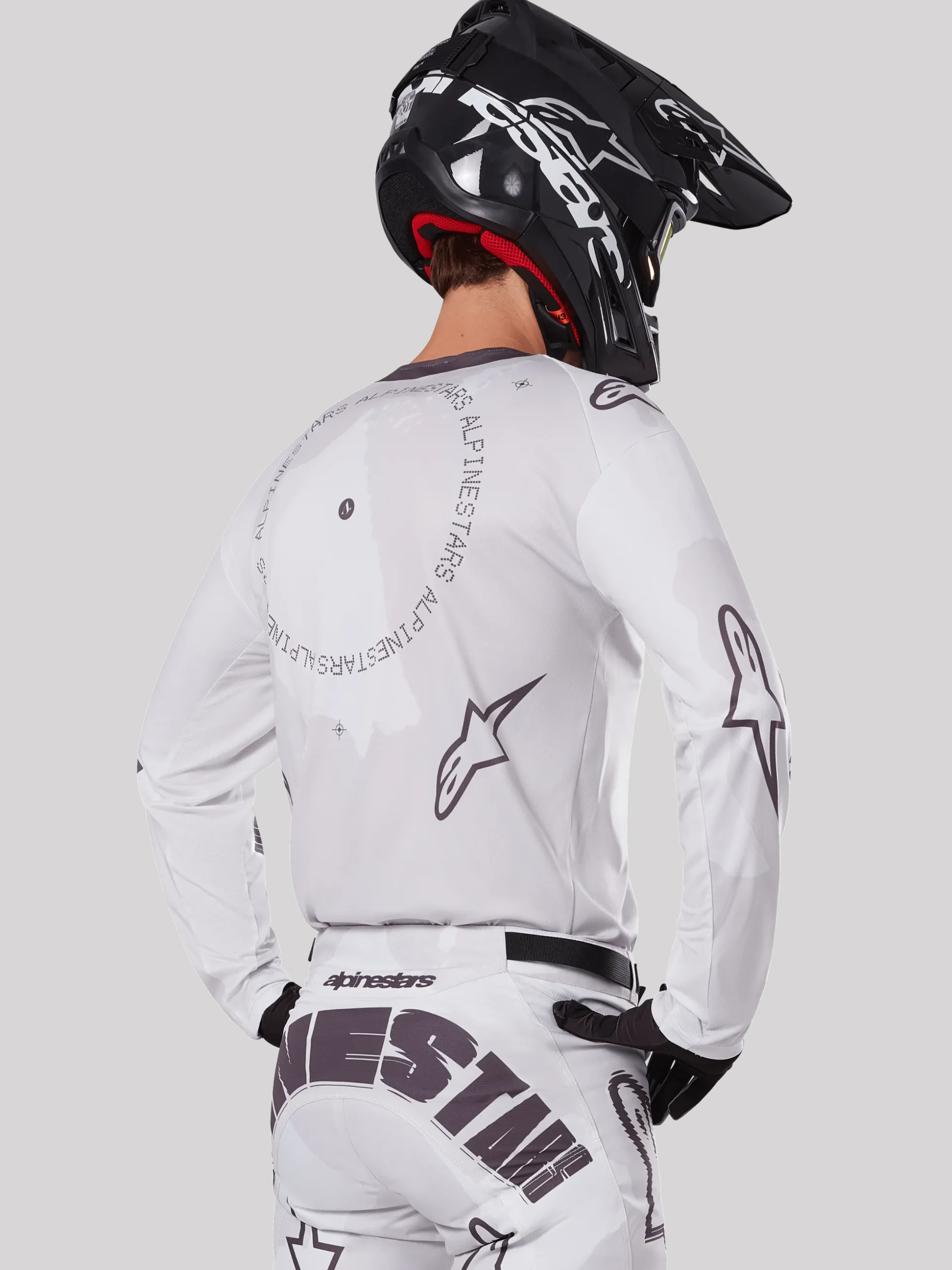 Tenue Complète Racer Hollow 2025