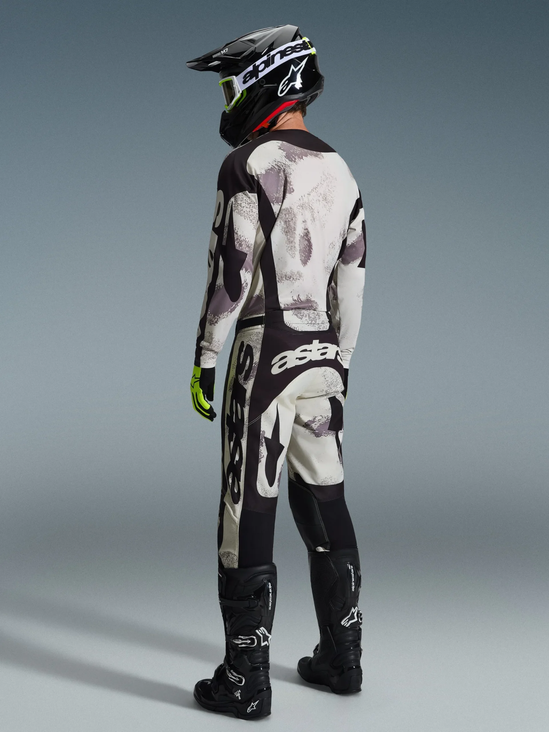 Tenue Complète Racer Lahnd 2026
