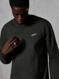 T-Shirt Essentials Ageless