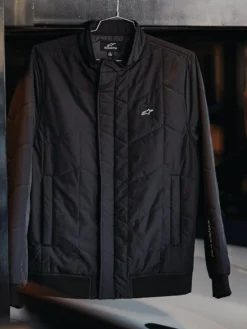 Veste Precedent